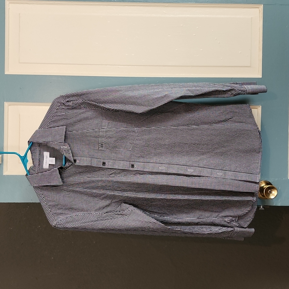Calvin Klein medium long sleeve button up